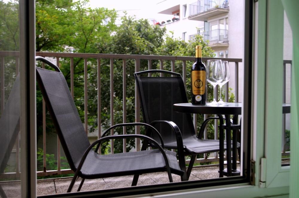 Apartment Golden Prag Exteriör bild